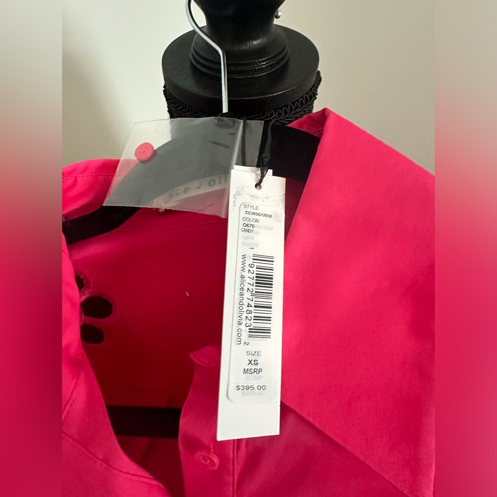 Alice + Olivia Flower Cut outs button up Shirt Pink NWT - Picture 2 of 3
